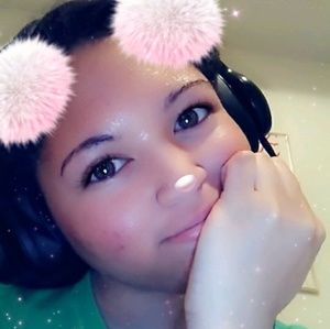 Meet your Posher, Chelsey